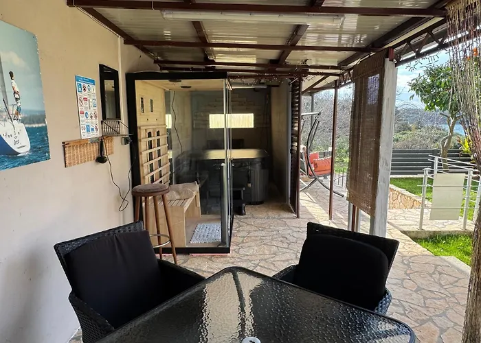 Authentische Sunshine Vinkuran